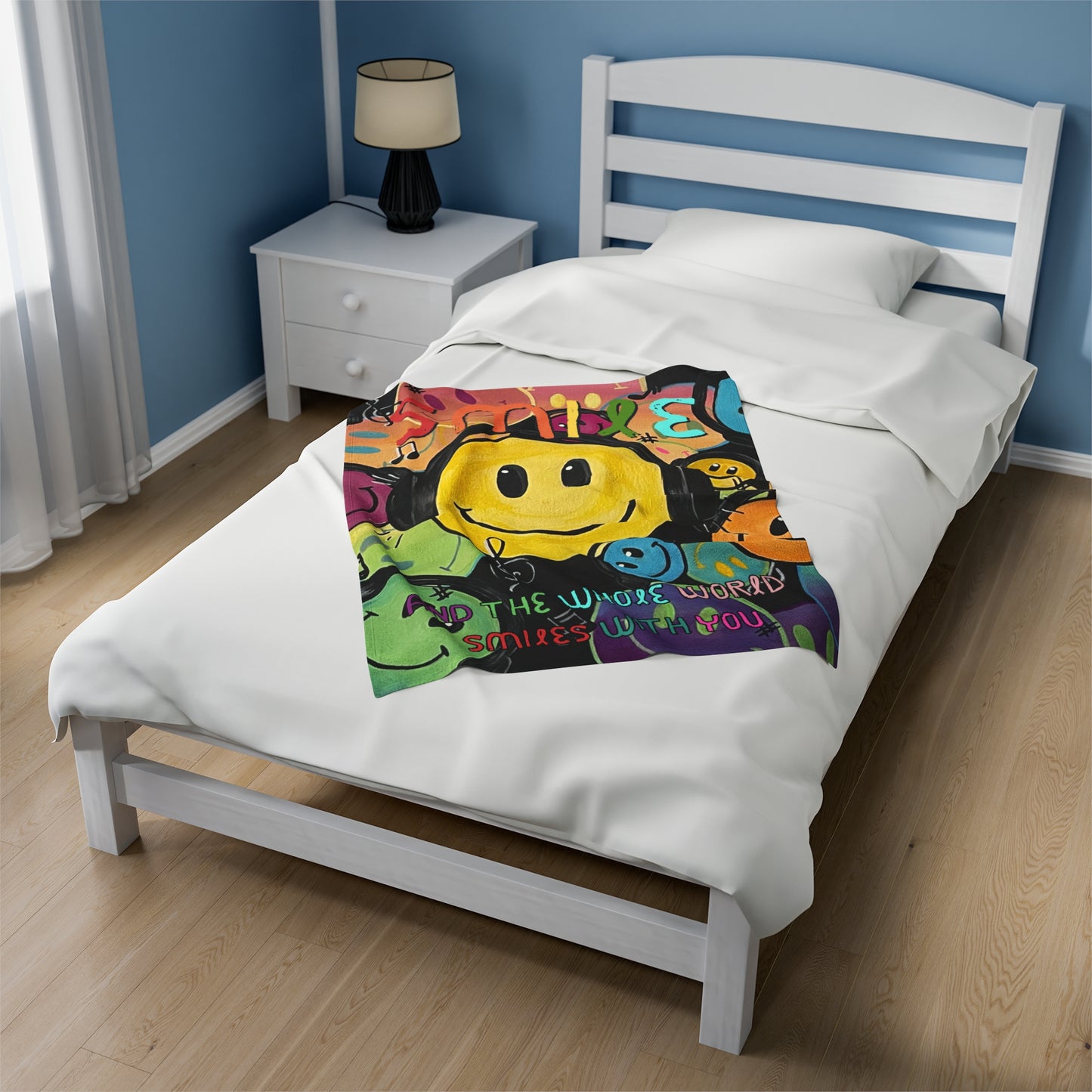 Blanket: Smile Velveteen Plush Blanket