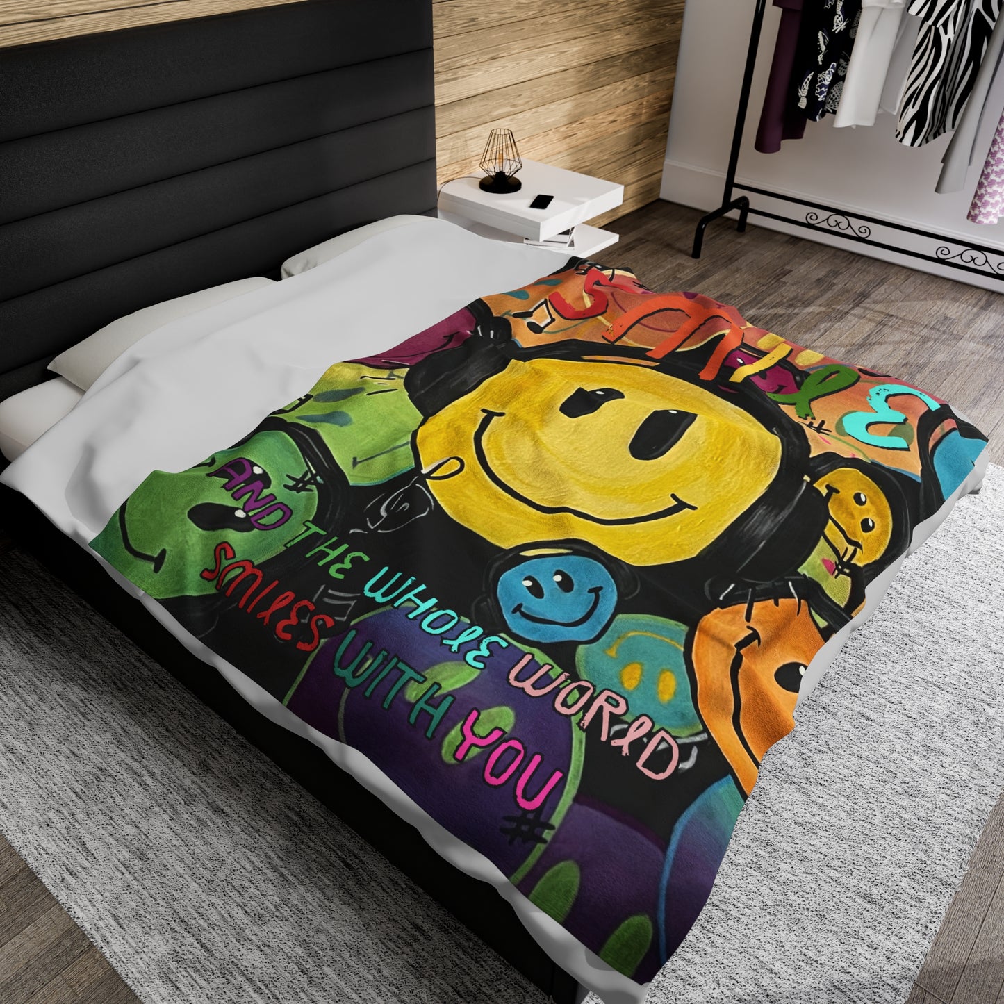 Blanket: Smile Velveteen Plush Blanket